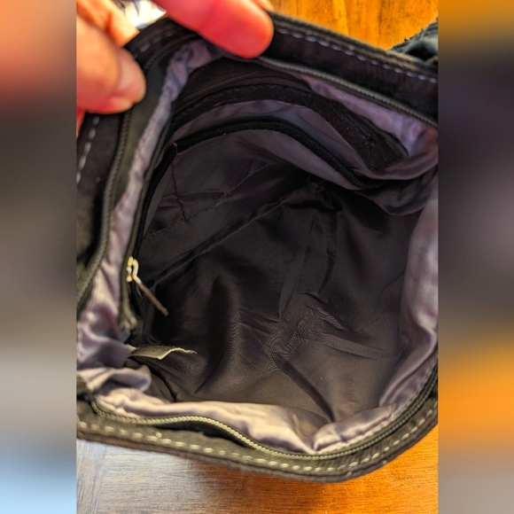 EUC Thirty One - Multi Pocket Crossbody - Picture 5 of 7